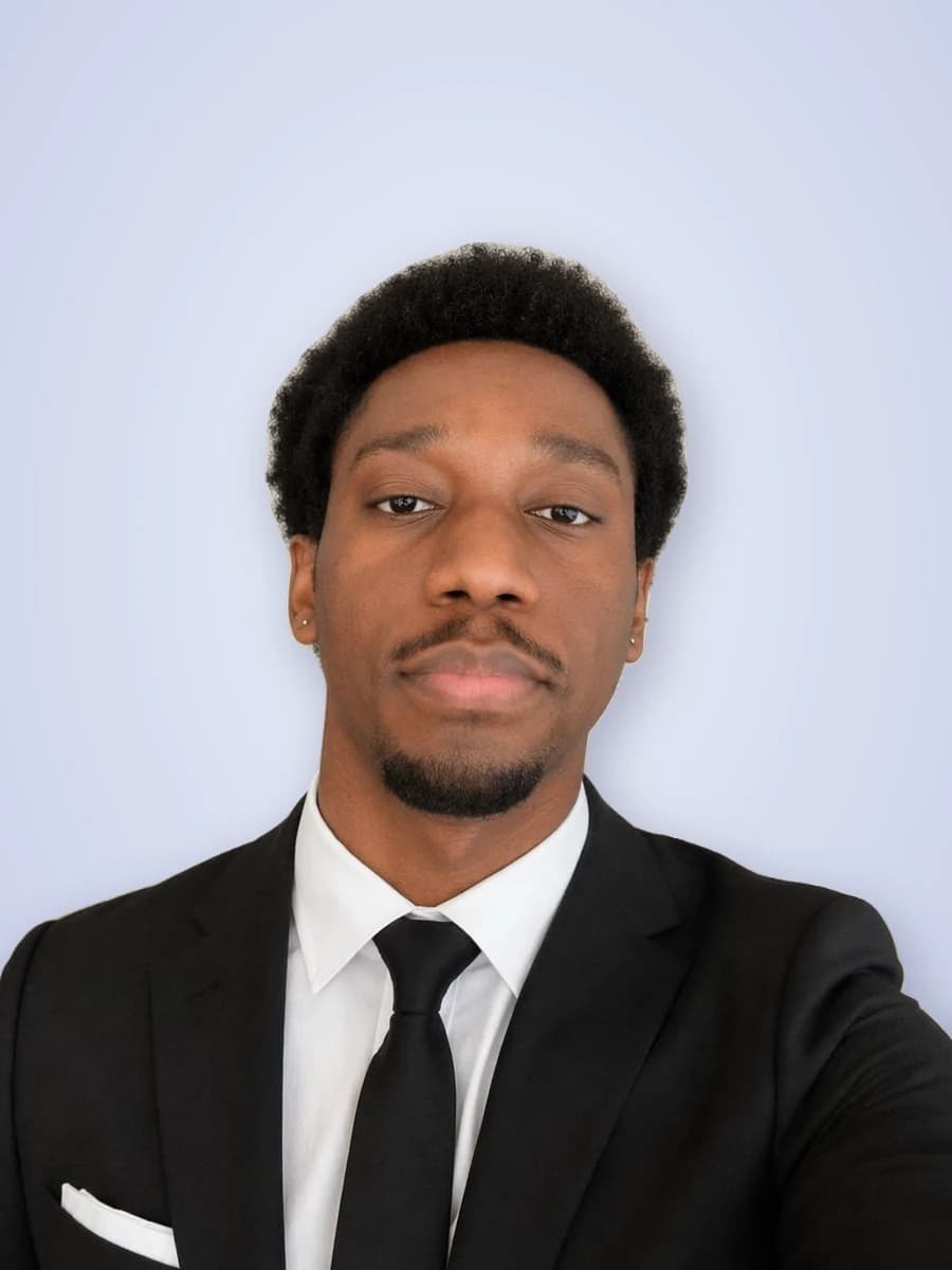 Portrait of Michael Amponsah-Asiamah